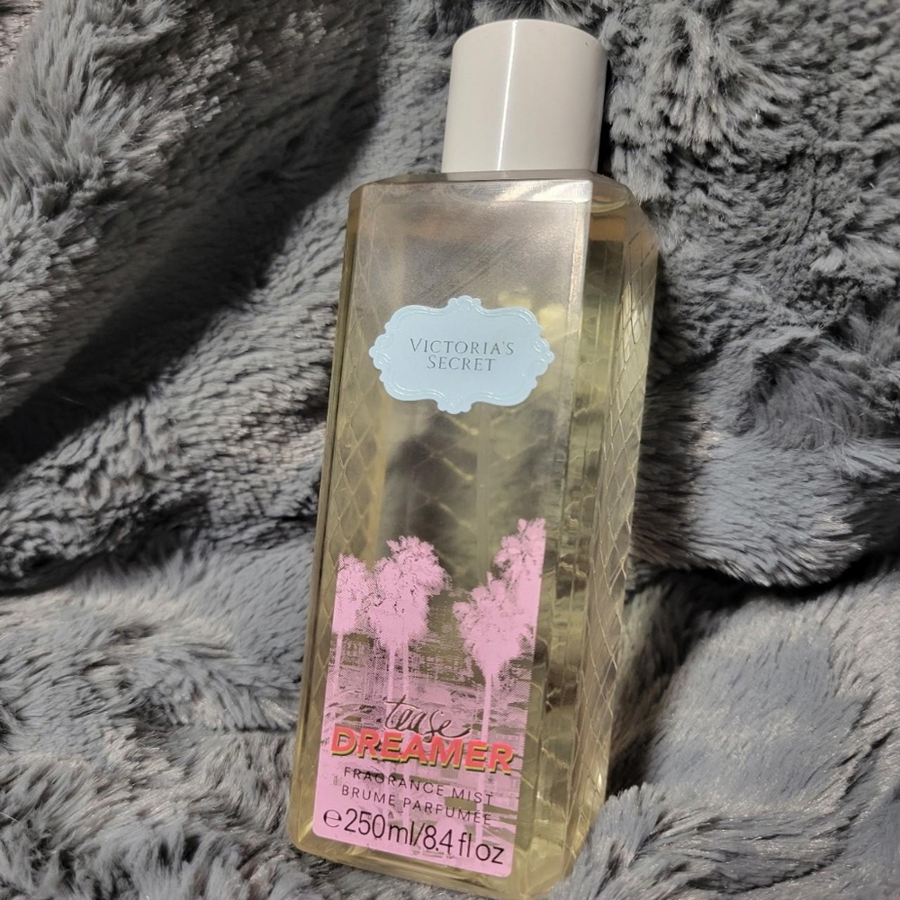 tease dreamer perfume Victoria secret